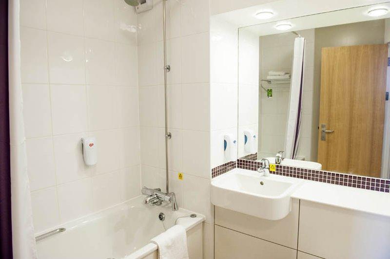 Premier Inn Дъмфрийс Екстериор снимка